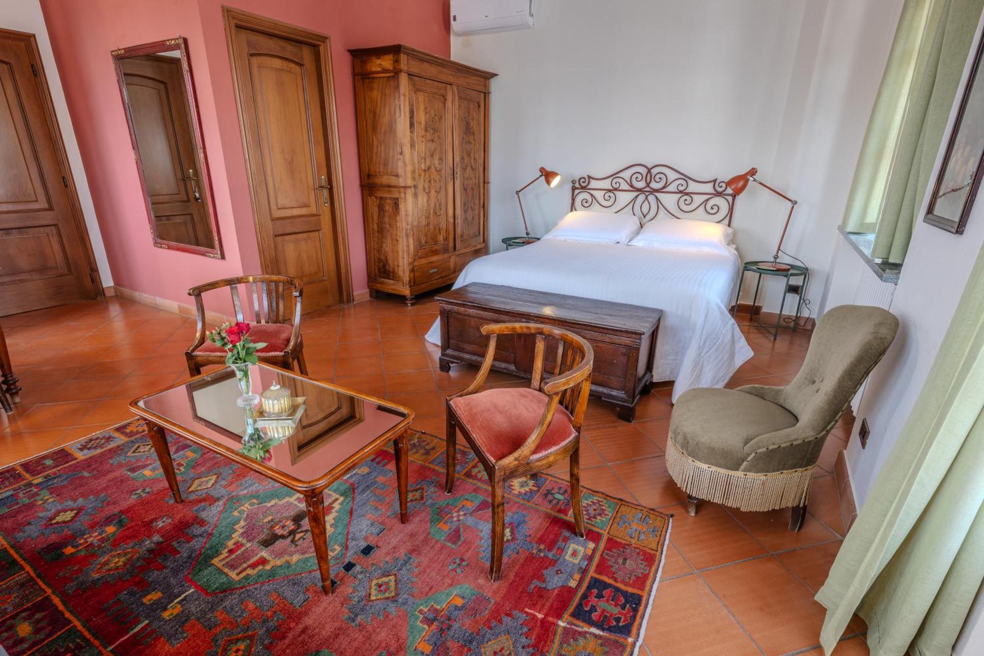 Villa La Meridiana Алба Екстериор снимка